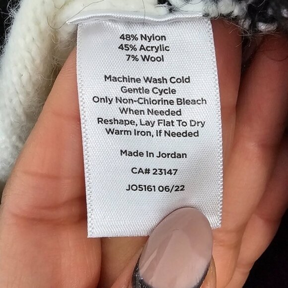 Talbots Fair Isle Sweater Lp Black White Fuzzy Nordick Ski Soft Wool Blend - Picture 5 of 11